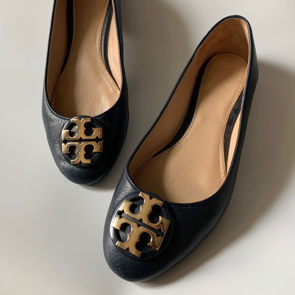 Tory Burch Claire Flat in Navy
